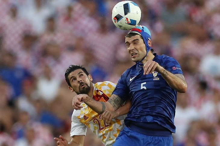 Hrvatska trenirala u punom sastavu, Ćorluka u Uefinom muzeju