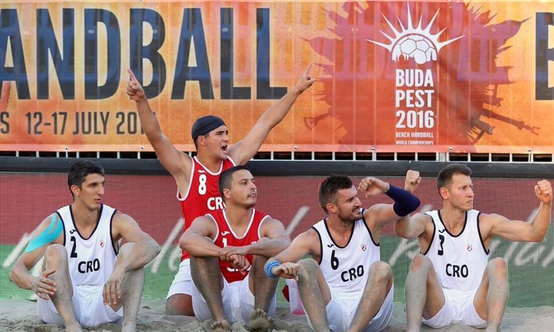 Hrvatska otvorila Svjetsko prvenstvo pobjedama nad Omanom i Urugvajem