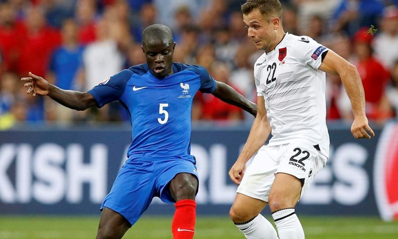 Chelsea doveo drugo pojačanje, N'Golo Kante potpisao petogodišnji ugovor