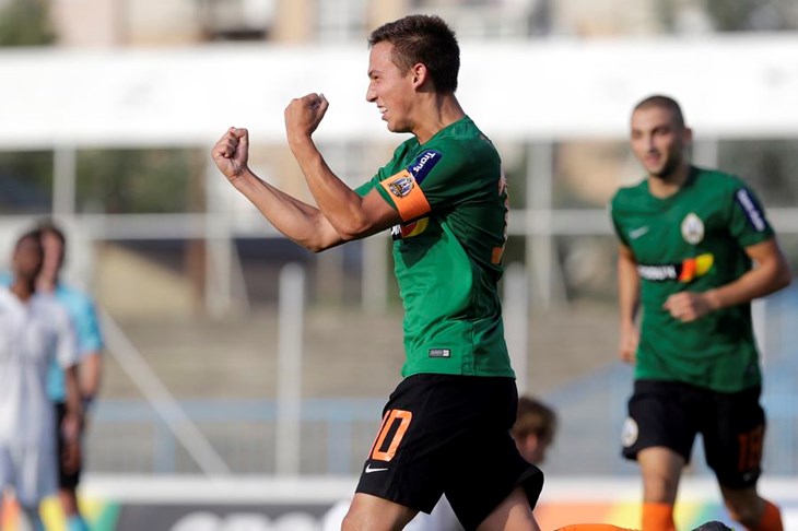 Lokomotiva pregazila Fince za lagani prolazak dalje