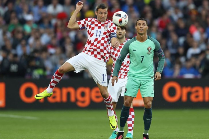 Službeno: Darijo Srna iz Šahtara preselio u redove Cagliarija