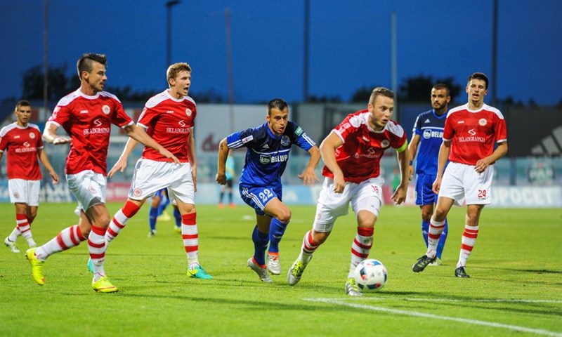 Mreže Slaven Belupa i Splita ostale mirne na Gradskom stadionu