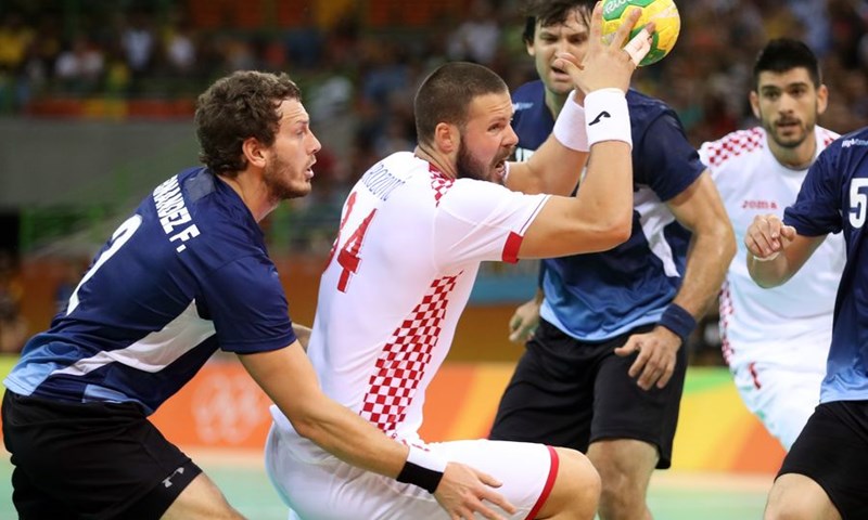 Brozović sjajan u pobjedi Hannovera, Martinović zabio pet golova za slavlje Gummersbacha