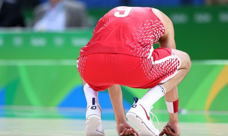 VIDEO: Bogdanović solidan, slaba večer umornog Šarića protiv prvaka, triple-double Westbrooka protiv Spursa