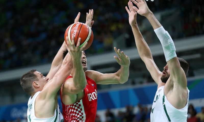 VIDEO: Sjajni Šarić ponovno predvodio Sixerse, Hezonja sve bolji, Bogdanović ponovno dvoznamenkast