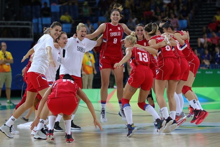 Srbija u debiju do polufinala, u napetoj završnici nadigrale Australke