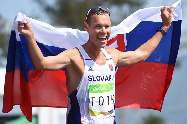 Matej Toth odnio zlatno odličje na hodačkom maraton od 50 kilometara