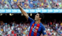 VIDEO: Barcelona „šesticom“ ispratila Real Betis, hat-trick Luisa Suareza