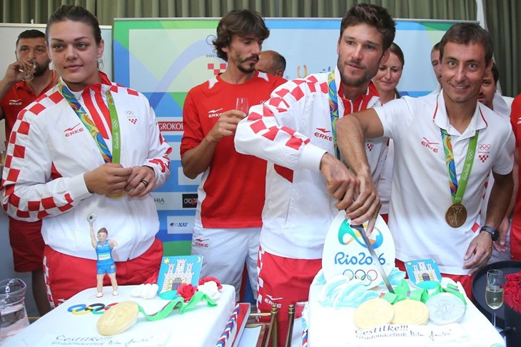 Olimpijci svečano dočekani nakon povratka u Hrvatsku