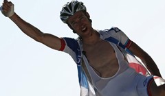 Geniezu treća etapa, Fernandezu vodstvo, Đurasek ispred Kišerlovskog