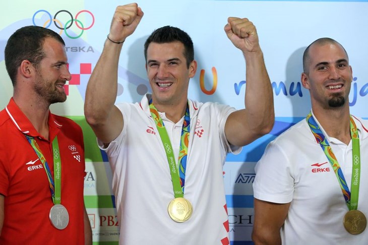 U Zagrebu dočekani trofejni veslači