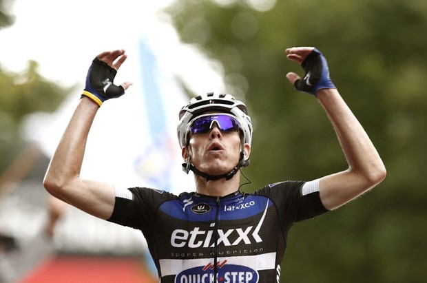 De la Cruzu etapa i ukupno vodstvo, Đurasek 69.