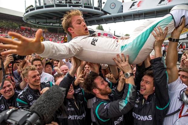 Nico Rosberg slavio u Monzi i smanjio zaostatak za Hamiltonom