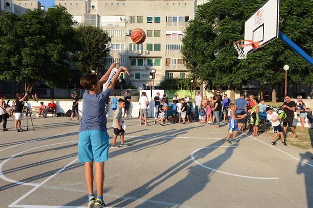 Nacionalni projekt Koš za koš i Europski tjedan sporta obnavljaju igralište u Karlovcu