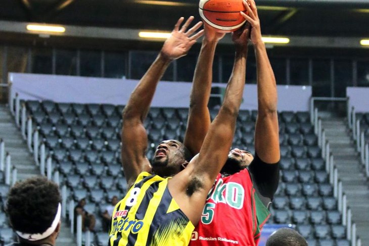 Četvero zaraženih u Fenerbahčeu, među njima i jedan košarkaš