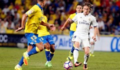 Luki Modriću operirano lijevo koljeno