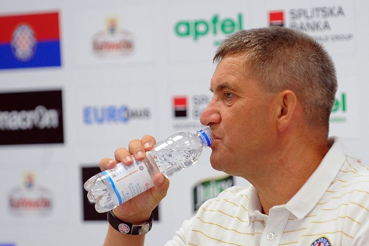 Pušnik: "Ohandza je igrač Hajduka i konkurira za sastav"