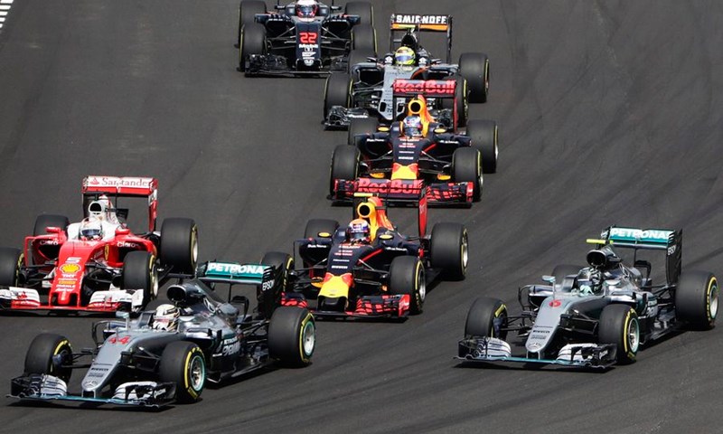 Šef Mercedesa: "Hamilton ima pravo biti frustriran"
