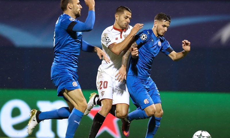 Dinamo teško poražen u Sevilli, Modri izdržali samo pola sata