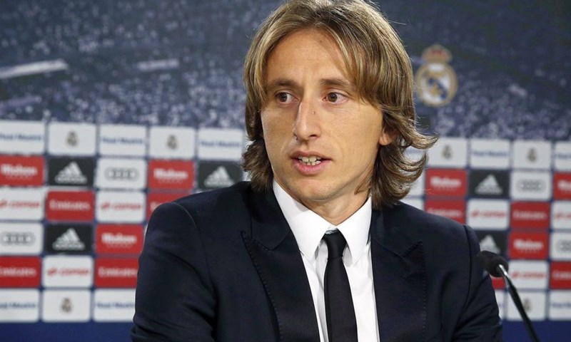 VIDEO: Modrić potpisao novi ugovor i najavio pohod na La Ligu