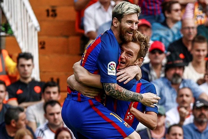 VIDEO: Krasan gol Ivana Rakitića u velikoj pobjedi Barcelone, ozljeda Vidala zasjenila rezultat