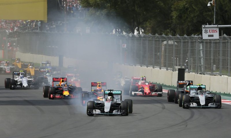 Hamilton održao nadu živom pobjedom u Meksiku