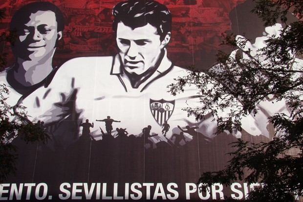 Sevilla odala priznanje Šukeru na ulazu stadiona Sanchez Pizjuan
