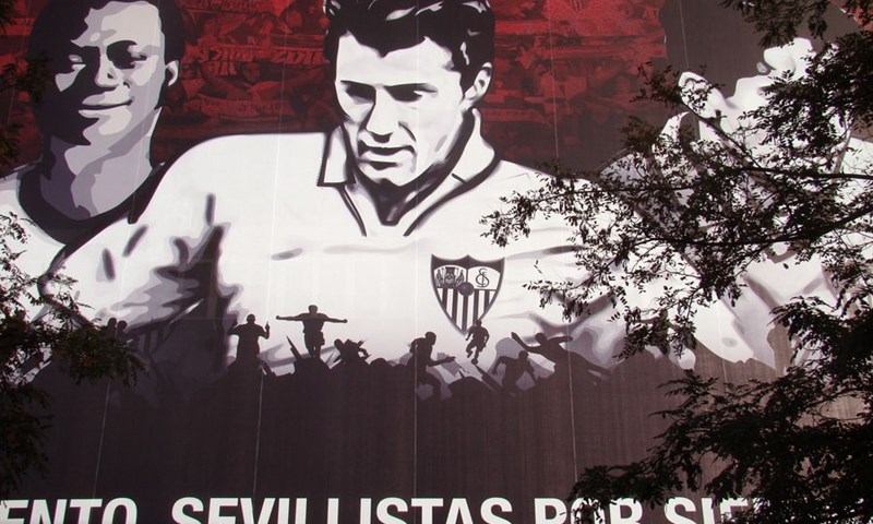 Sevilla odala priznanje Šukeru na ulazu stadiona Sanchez Pizjuan