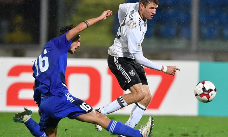 VIDEO: Njemačka uz hat-trick Gnabryja zadržala maksimalni učinak