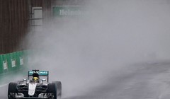 Dramatična utrka u Brazilu: Hamilton odnio pobjedu, Rosberg drugi, Verstappen čudesno do postolja