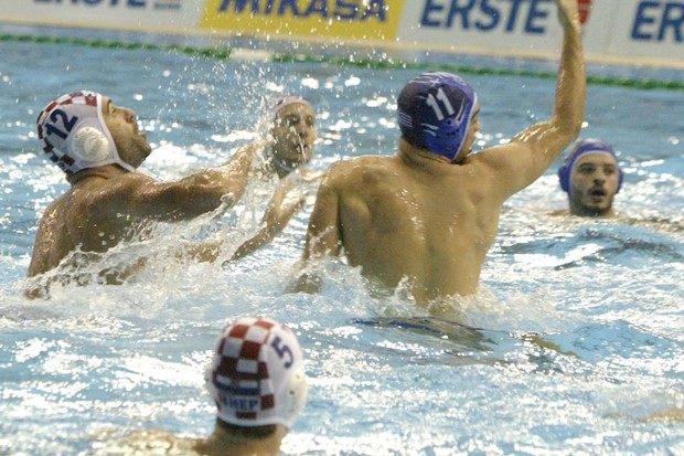 Hrvatski vaterpolisti na Europskom prvenstvu u skupini s Grčkom