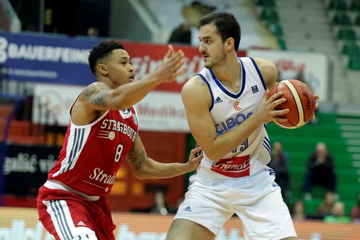 Cibona komplicirala pa u zadnjoj četvrtini pregazila Škrljevo