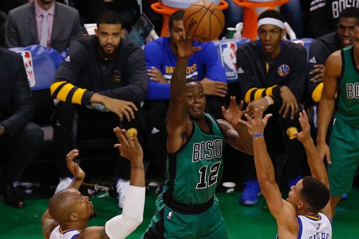 VIDEO: San Antonio Spursi upisali osmu uzastopnu pobjedu, Leonard i Mills kobni za Celticse