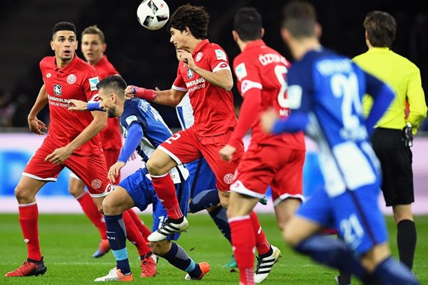 VIDEO: Schalke potvrdio sjajnu formu, Hertha pobjedom do trećeg mjesta