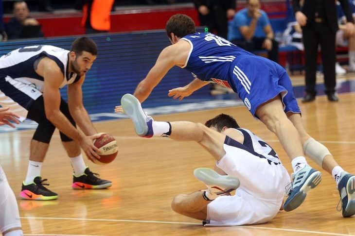 Cibona i Zadar upisali domaće pobjede, raspad Zagreba u zadnjoj dionici