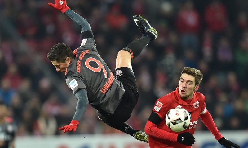 VIDEO: Lewandowski vratio Bayern na vrh Bundeslige
