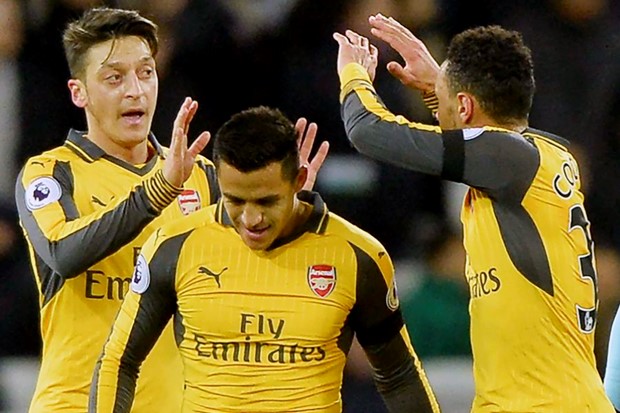 VIDEO: Walcott i Welbeck zasjali u pobjedi Arsenala nad Southamptonom