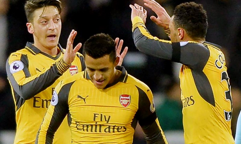 VIDEO: Walcott i Welbeck zasjali u pobjedi Arsenala nad Southamptonom