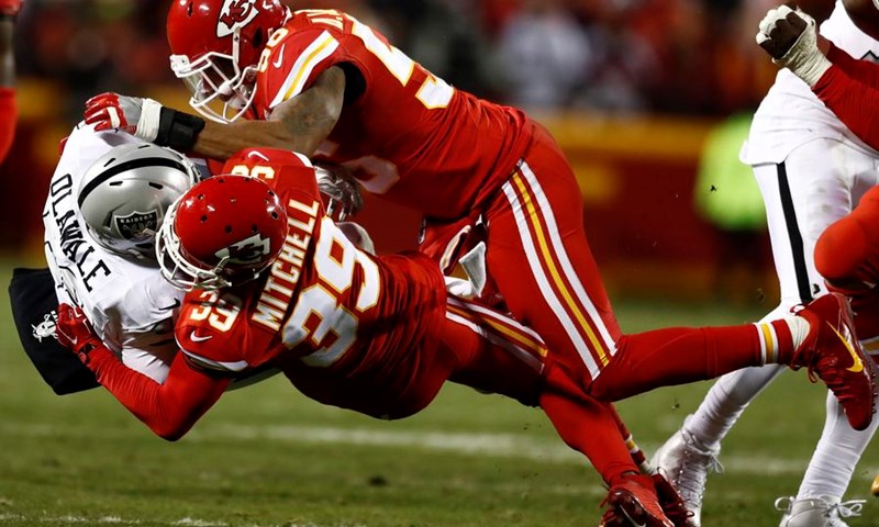 Chiefsi po teškom vremenu izborili pobjedu nad Oaklandom i zasjeli na vrh AFC West divizije