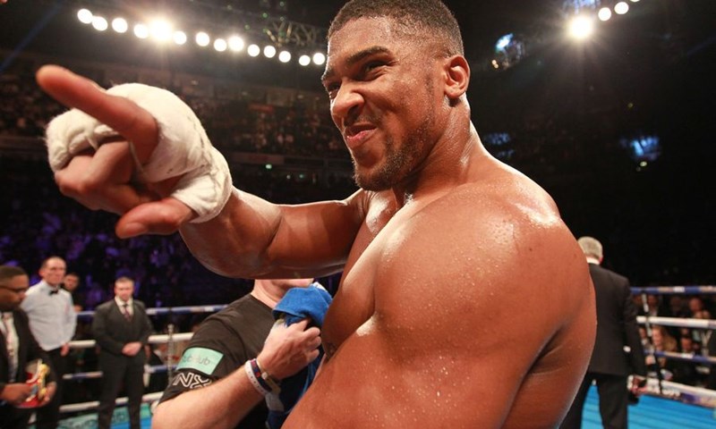 Joshua prevelik zalogaj za Paula, neravnopravan dvoboj okončan nokautom