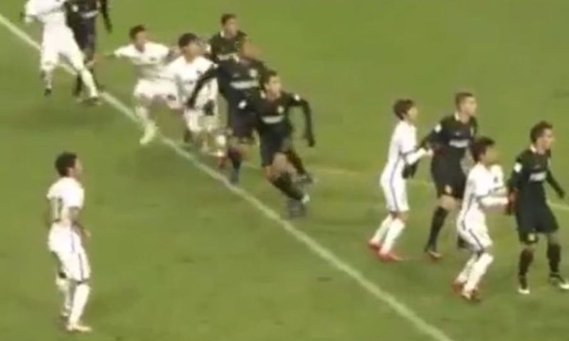 VIDEO: Kontroverze oko prve odluke donešene korištenjem video tehnologije u nogometu