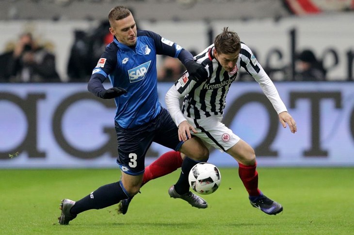 VIDEO: Borussia se dva puta vraćala i s igračem manje osvojila bod