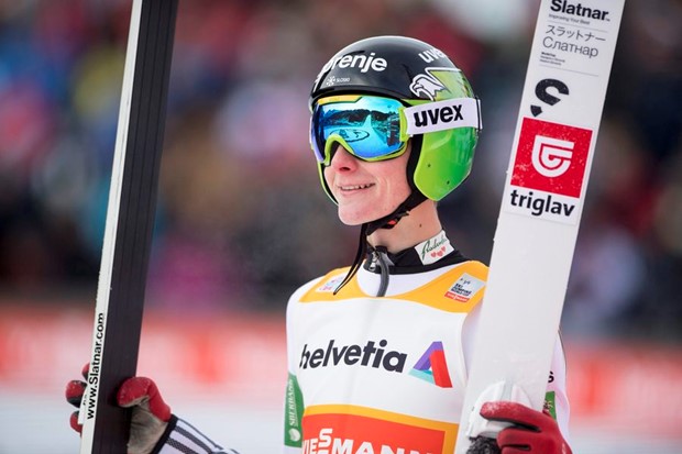 Domen Prevc odnio pobjedu u Engelbergu, Stoch odmah iza njega