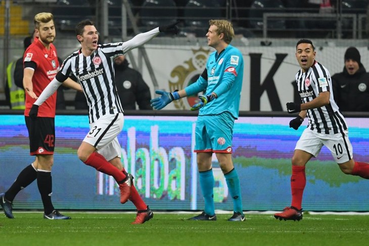 VIDEO: Niko Kovač vratio se pobjedama, Augsburg iznenadio Borussiju Dortmund