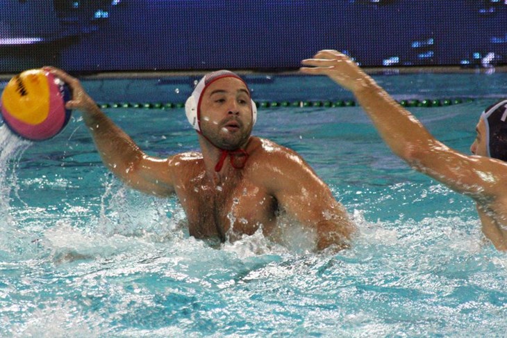 Jug CO pobjednički prošao kroz Beograd slavljem protiv Partizana