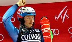 Henrik Kristoffersen nakon Val d'Iserea slavio i u Madonni di Campiglio