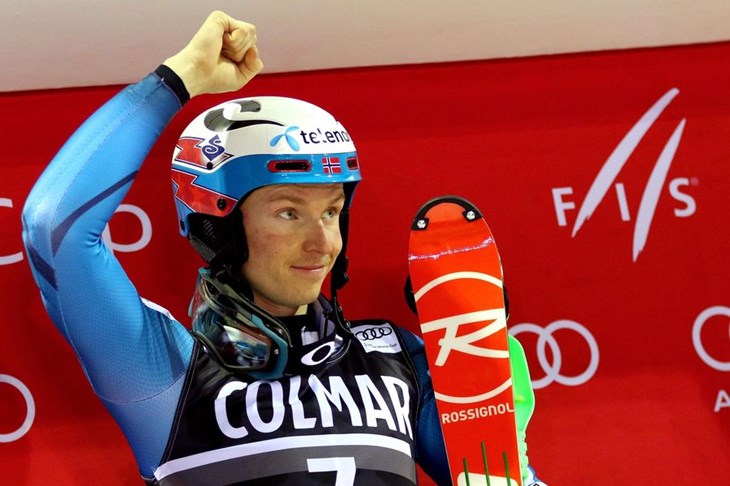 Henrik Kristoffersen nakon Val d'Iserea slavio i u Madonni di Campiglio