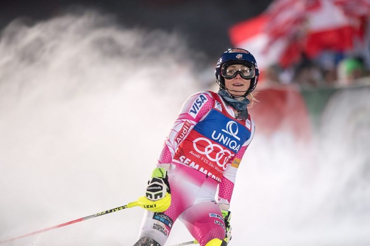 Mikaela Shiffrin do treće pobjede u tri dana i na pobjedu od Janice Kostelić