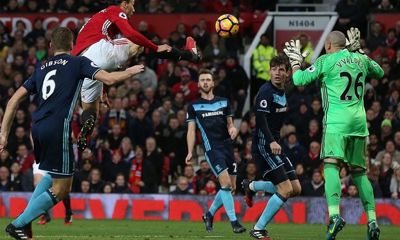 VIDEO: Unatoč igraču manje Bournemouth izvukao bod na Old Traffordu, Zlatan promašio jedanaesterac