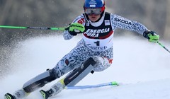 Velez Zuzulova vodi nakon prve vožnje, Shiffrin nije završila utrku